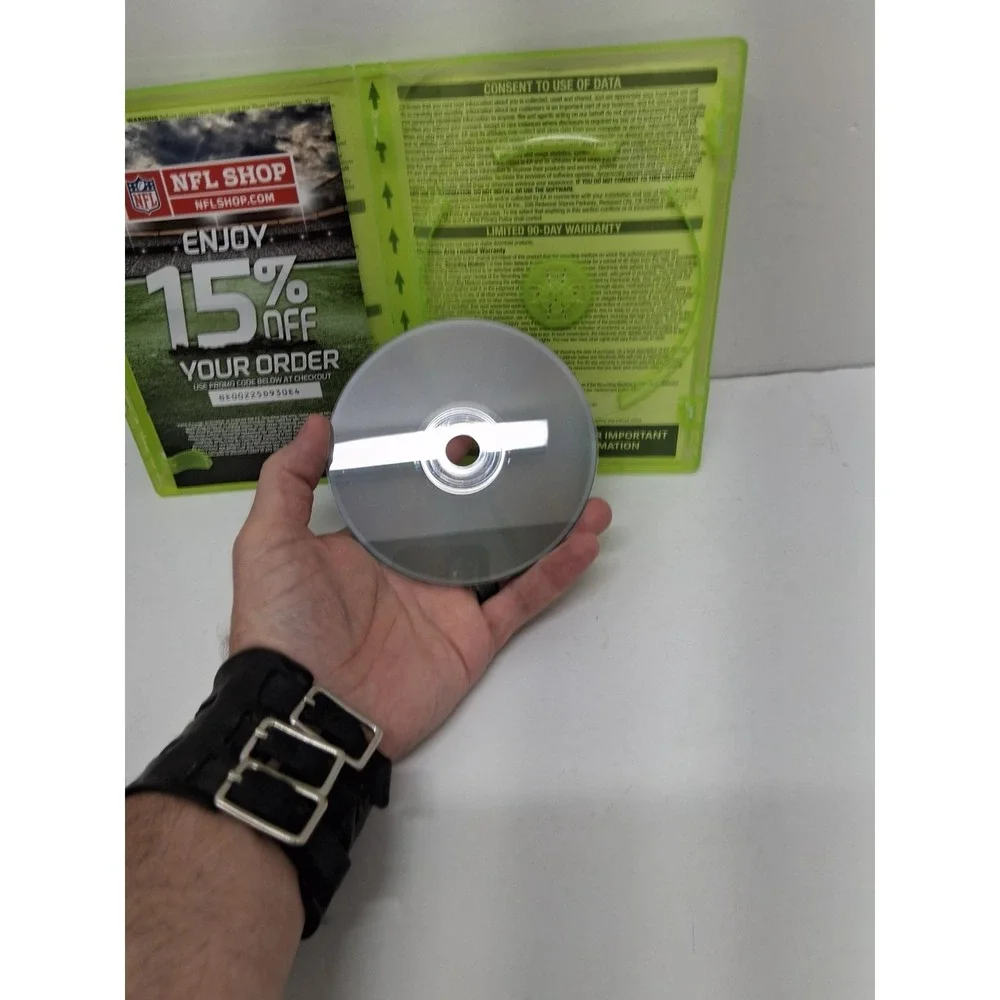 Madden NFL 16 (Microsoft Xbox 360, 2015)